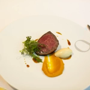 メインの大和牛|660701さんのアコルドゥ 奈良公園の写真(2328404)