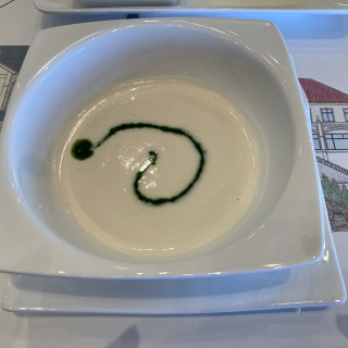 カブが活かされているスープ、美味しかったです。