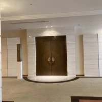 神殿入り口