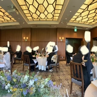 テラスルームという披露宴会場です。最大50名入るそうです。