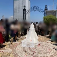 フラワーシャワー