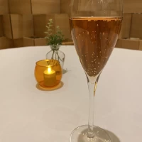 飲み物のノンアルのスパークリングワイン。飲みやすい味でした。