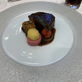 フレンチのお肉料理
