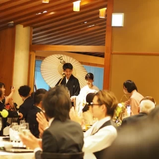 和装で入場