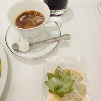 コーヒーと小菓子です。