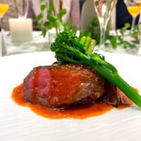 お肉料理です。