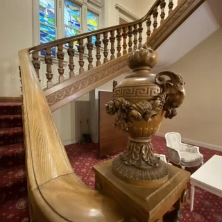 貴賓館の階段