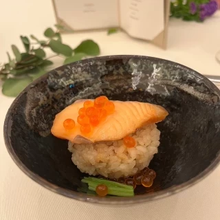 鮭といくらのお茶漬けです。