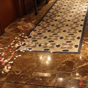 フラワーシャワー後の披露宴会場の様子です。|662264さんのアートホテル鹿島セントラルの写真(1900213)
