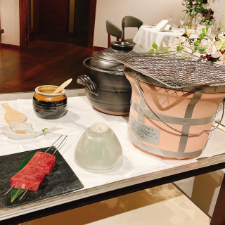 試食の肉丼は目の前で調理