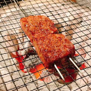 試食の肉丼の和牛