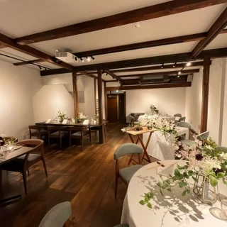 別邸木屋の会場