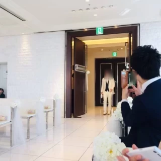 新郎入場