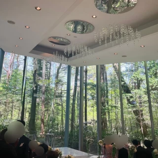 チャペルは天井が高く感じました。