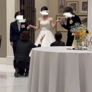 披露宴会場　入口開