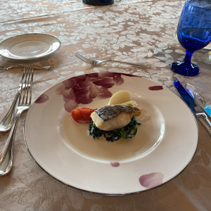 ホテルウエディングならではの魚料理もあります。|662519さんのホテル日航新潟の写真(1809555)