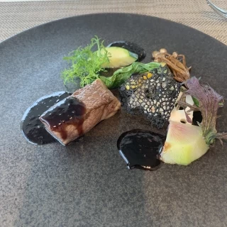 お肉メイン