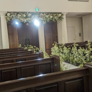 造花のクオリティがとても高いです。