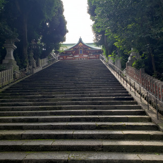 神門前の階段です