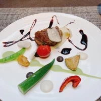 彩野菜と葡萄牛のステーキ