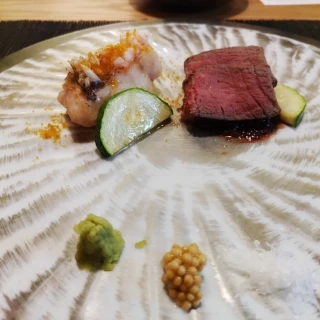 わさび、塩、粒マスタードで食べたお肉とお魚 鱗がぱりぱり