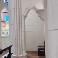 チャペルの壁面