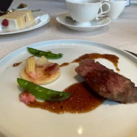 メインのお肉！めちゃめちゃ美味しい！