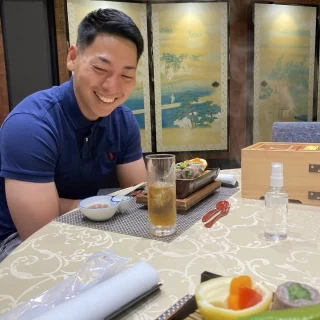 メイン料理の蒸籠蒸しは開ける瞬間まで温かい状態が保たれます。