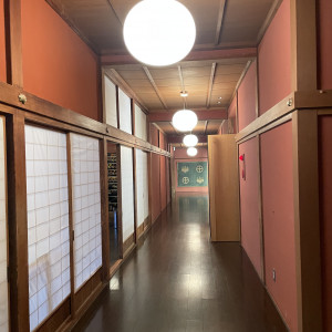 披露宴会場までの廊下|663457さんのマナーハウス島津重富荘の写真(1824004)