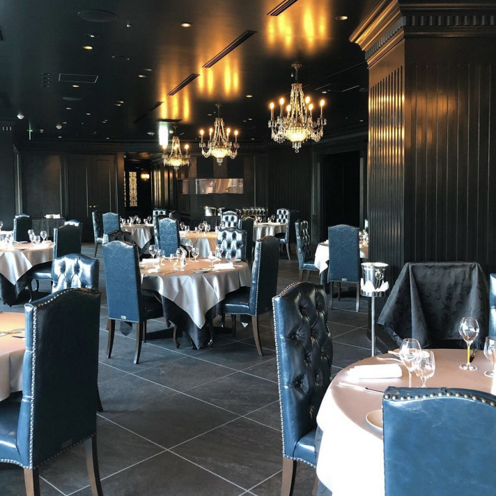 披露宴会場内装