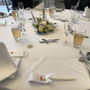 ゲストテーブルの写真。|663570さんの小さな結婚式 横浜店の写真(1817425)