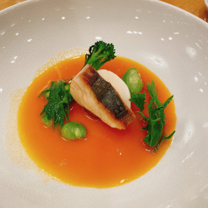 試食会の魚料理
スープは実際その場でかけてくれる|663825さんのヴィラ・デ・マリアージュ 宇都宮の写真(1819079)