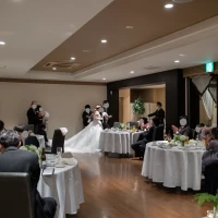 退場