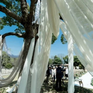 宝が池公園での挙式の様子です。