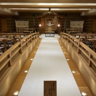 神殿は厳かな雰囲気で素敵でした