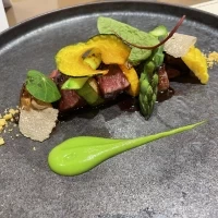 とっても柔らかくて美味しい、メインのお肉