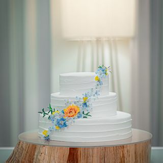 ウェディングケーキ