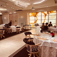 入場口から見る披露宴会場。この時はカーテンを閉めていました