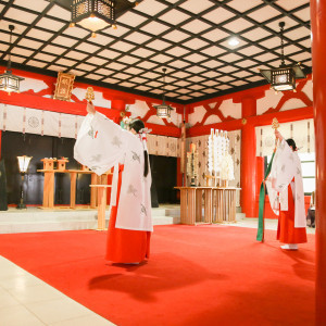 巫女さんの舞とても綺麗でした|664941さんの宮城県護国神社の写真(1829932)