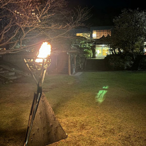 夜になると庭園の松明がつく|664946さんのマナーハウス島津重富荘の写真(2100789)