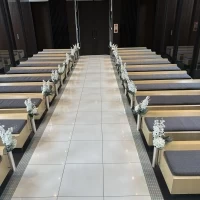 階段上から見たチャペル