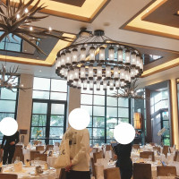 自然をイメージした会場