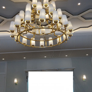 シャンデリア|665410さんのBLEU LEMAN 名古屋(ブルーレマン ナゴヤ)●BRASSグループの写真(2542819)