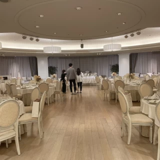 丸い形の披露宴会場