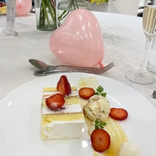 ゲストに配られたウェディングケーキです。