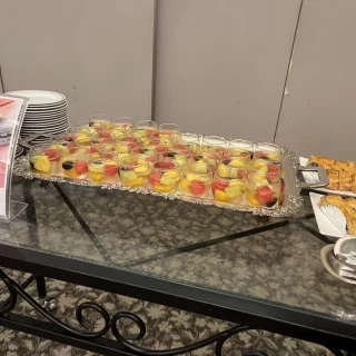 パイナップル入刀後 フルーツポンチに！
