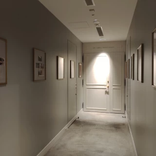 受付から式場までの回廊