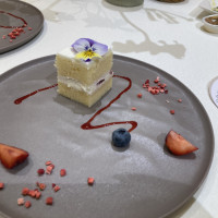 ウェディングケーキです。