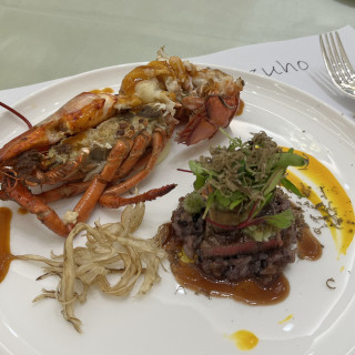 お料理(オマール海老と和牛)