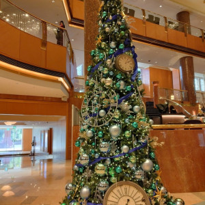 ロビーのクリスマスツリー装飾|666369さんの横浜ベイシェラトン ホテル&タワーズの写真(2016697)